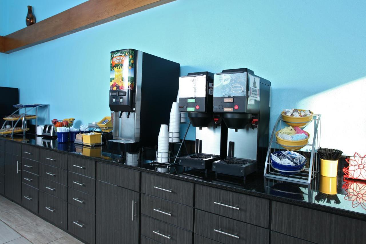 Coratel Inn & Suites By Jasper Newton Ngoại thất bức ảnh